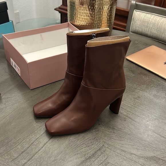 Franco Sarto Flexa Bootie - Picture 5 of 12